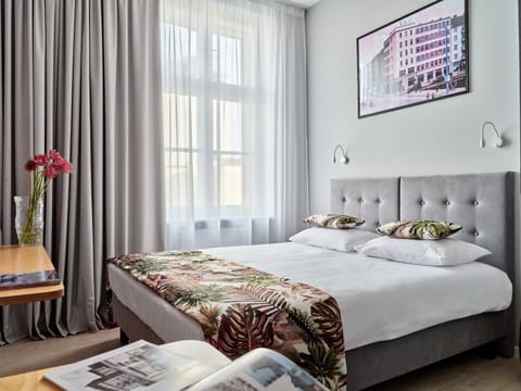 Bed, Photo of the whole room