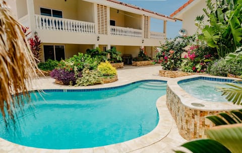 Property building, Swimming pool