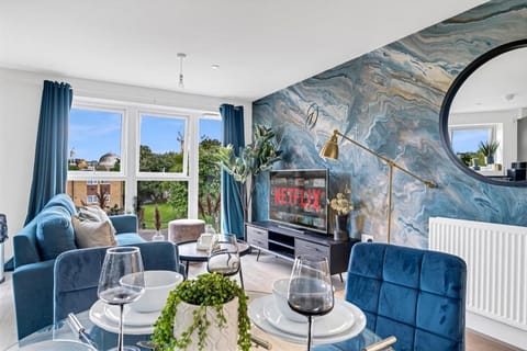 UNIQUE 4 BED STAY for Families & Contractors 靠近唐人街 Apartment in Birmingham