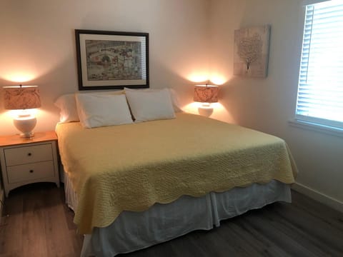 Breathtaking Waterfront Crystal Beach Getaway! House in Crystal Beach