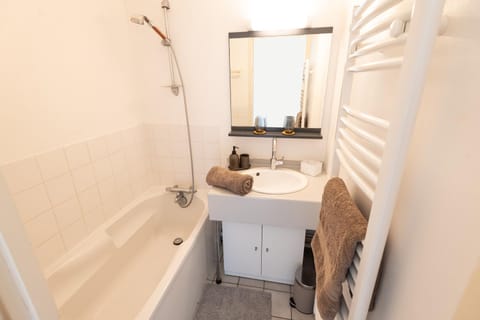 Shower, Bathroom, Bath