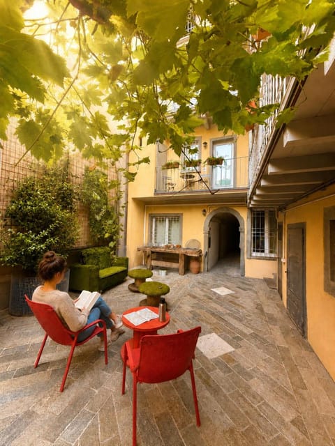Inner courtyard view