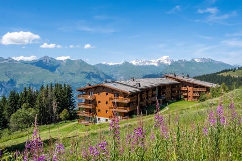 Property building, Nearby landmark, Spring, Day, Natural landscape, Mountain view