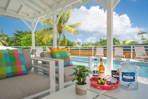 Patio, Day, View (from property/room), Balcony/Terrace, Food and drinks, Dining area, Food, Pool view, Swimming pool, Drinks, sunbed