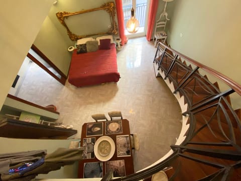 Casa Gioia, tra Palazzo Reale,Lungomare e Monte Echia Apartment in Naples