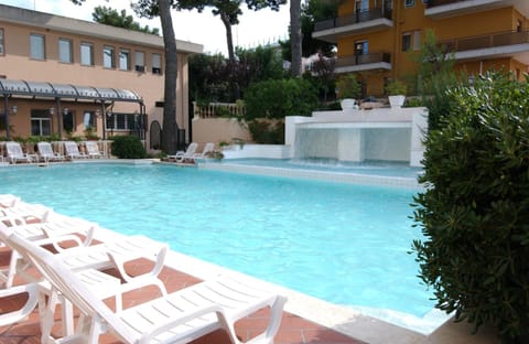 Facade/entrance, Swimming pool, Swimming pool