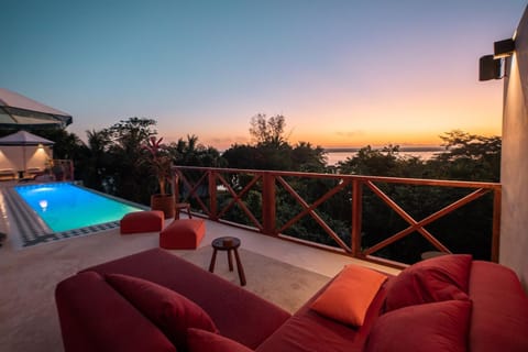 Lake view, Swimming pool