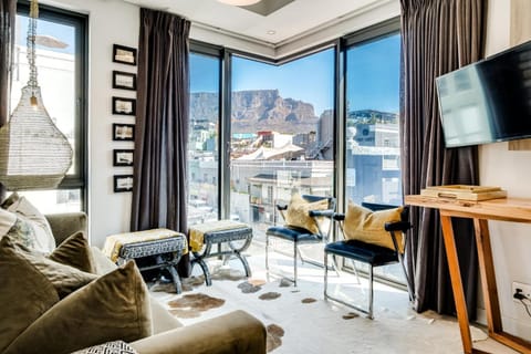 Living room, Seating area, Mountain view