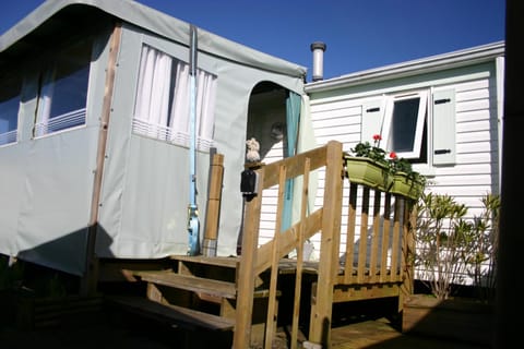 Property building, Patio