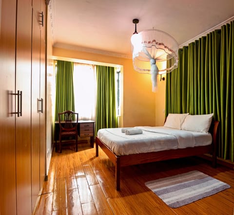 Photo of the whole room, Bedroom