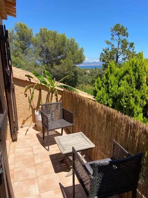 Natural landscape, View (from property/room), Balcony/Terrace, Sea view