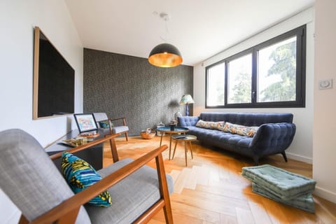 Le Superbe - T4 avec parking à 5 min du lac - 4 Apartment in Annecy