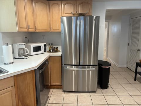 Coffee/tea facilities, Kitchen or kitchenette, dishwasher, microwave