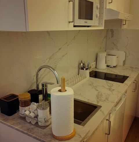 Benny's Rooms Brussels City Centre Vacation rental in Brussels