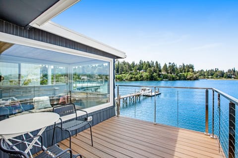 Point Perfect House in Bainbridge Island