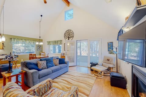 Uncle Warren's Retreat House in Glen Arbor