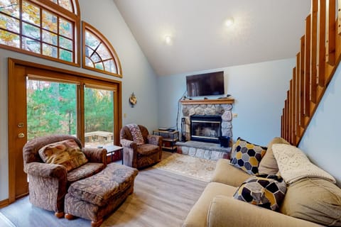 Creeping Snails House in Glen Arbor