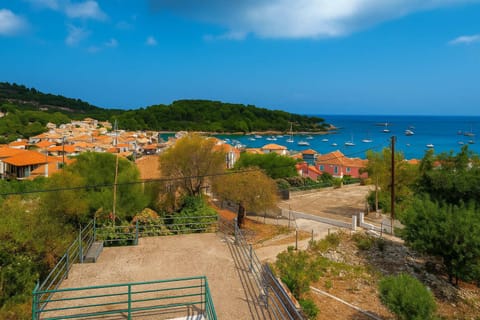 City view, Sea view