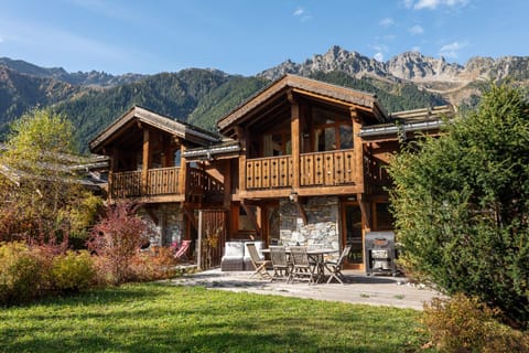 Property building, Spring, Day, Natural landscape, Mountain view