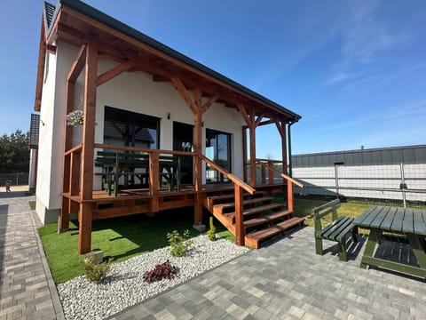 Property building, Patio, Garden, View (from property/room), Balcony/Terrace, Garden view