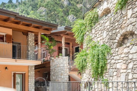 Inner courtyard view