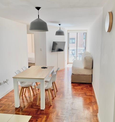 Off site, TV and multimedia, View (from property/room), Living room, Seating area, Dining area, City view, Mountain view, Street view, Entertainment, Breakfast, Quiet street view, currency exchange, internet, locker, kitchen, air conditioner