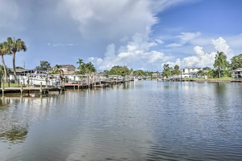 Tampa Home Near Boat Ramp about 10 Mi to Dtwn! House in Town N Country