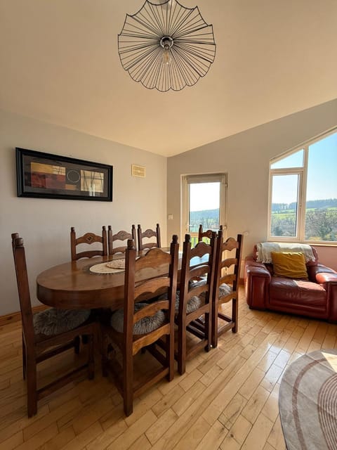 Lackandarralodge large 5BR entire house sleeps14! House in County Waterford