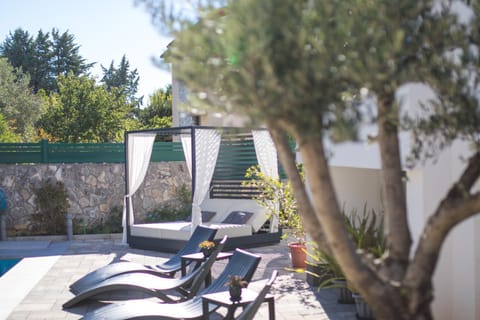 Garden view, sunbed