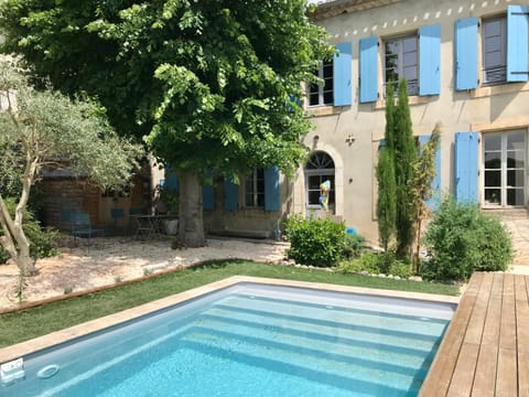 Property building, Garden, Seating area, Garden view, Pool view, Swimming pool, Swimming pool, Public Bath