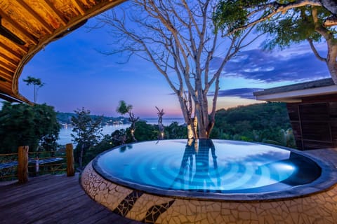 Natural landscape, Communal kitchen, Swimming pool