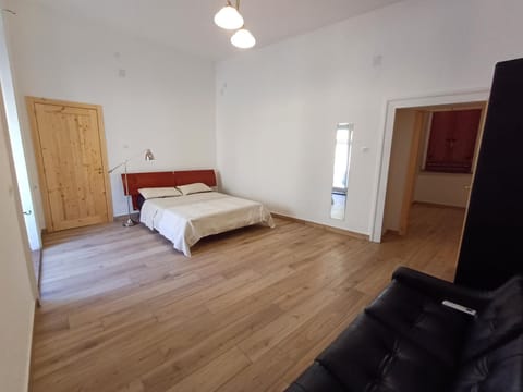 Bedroom, wardrobe