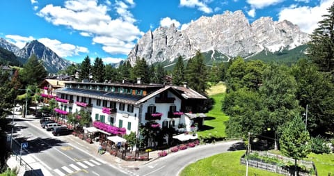 Property building, Natural landscape, Mountain view