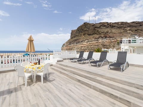 Balcony/Terrace, Mountain view, Sea view
