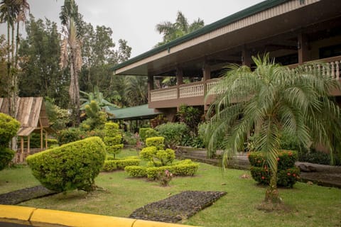 Facade/entrance, Garden