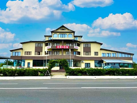 Property building, Day