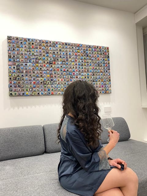 Living room, hair dresser