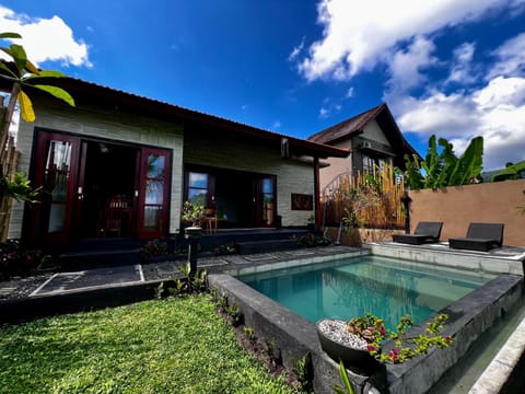 Property building, Natural landscape, Garden view, Pool view, Swimming pool, sunbed