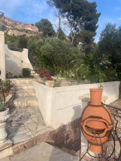 cocooning et calme a 5 min de l’aéroport House in Marignane