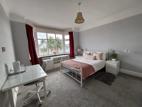 Winton house home stay Vacation rental in Bournemouth