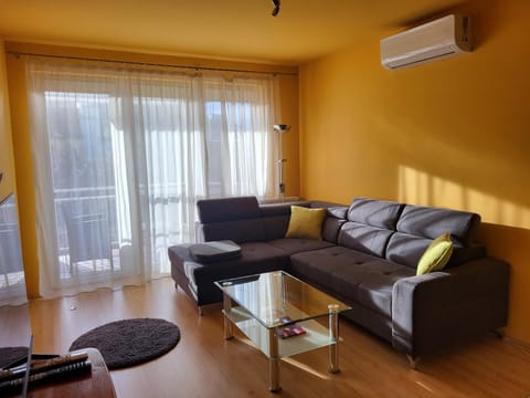 Kiss-Füredi Apartman Szeged Apartment in Szeged