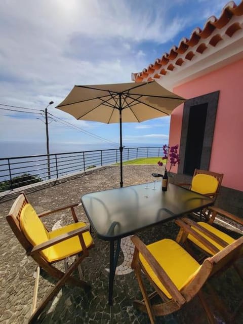 Property building, Patio, Day, Natural landscape, View (from property/room), Balcony/Terrace, Dining area, Sea view