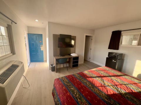 Bed, TV and multimedia