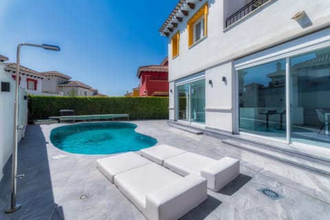 Property building, Pool view, Swimming pool, Swimming pool
