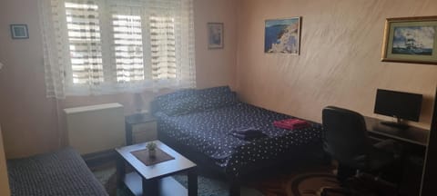 TV and multimedia, Living room, Bedroom