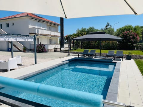 Property building, Swimming pool
