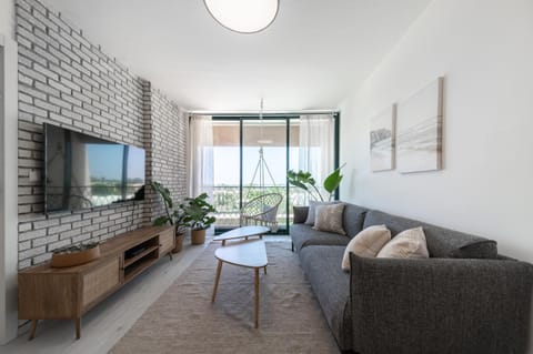 Communal lounge/ TV room, TV and multimedia, Seating area