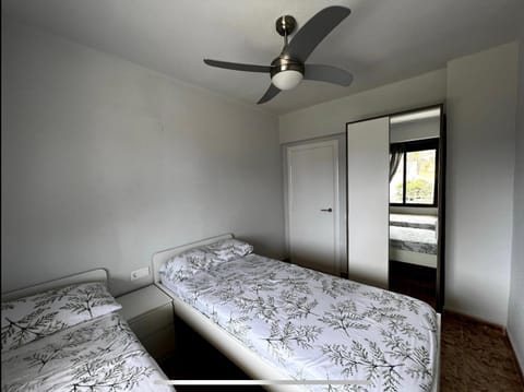 Beach Retreat Apartment in Ribera Baixa