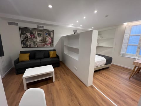 Old Town Flats Casa del Bisbe Apartment hotel in Valencia