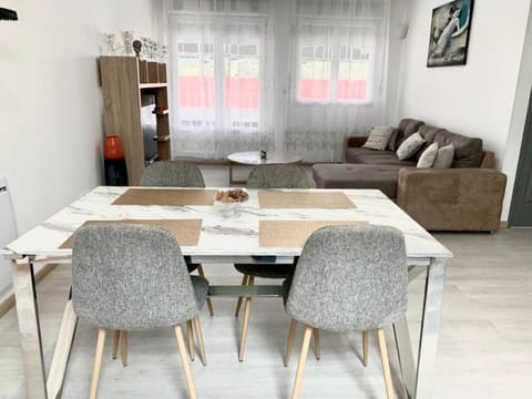 La coulée verte Apartment in Bourgogne-Franche-Comté